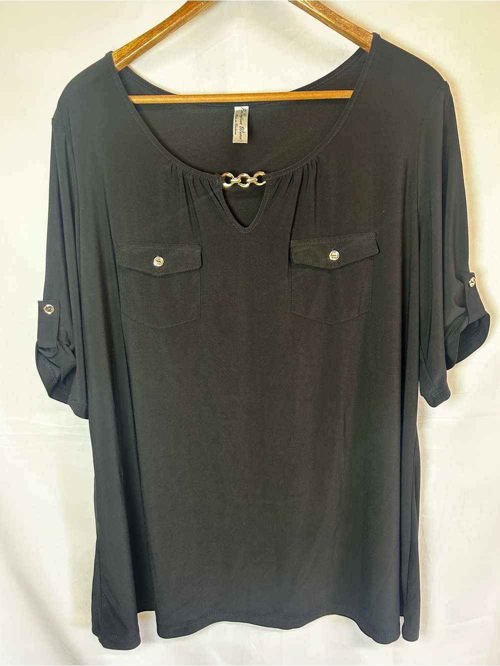 Women’s Black Chain-Accent Scoop Neck Top Size XL